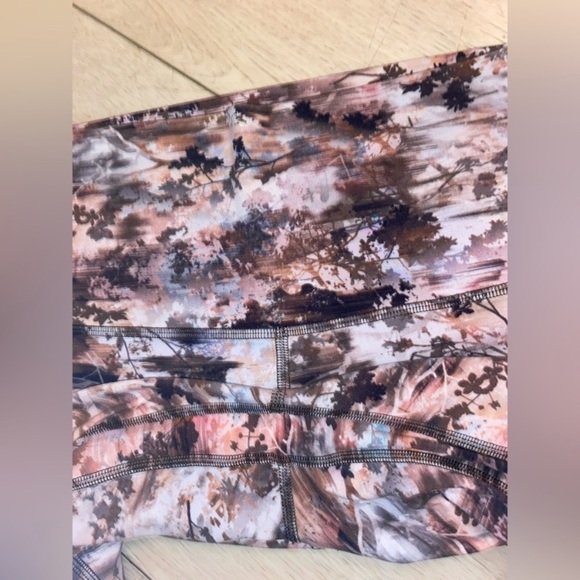 Lululemon Leggings - Picture 5 of 17